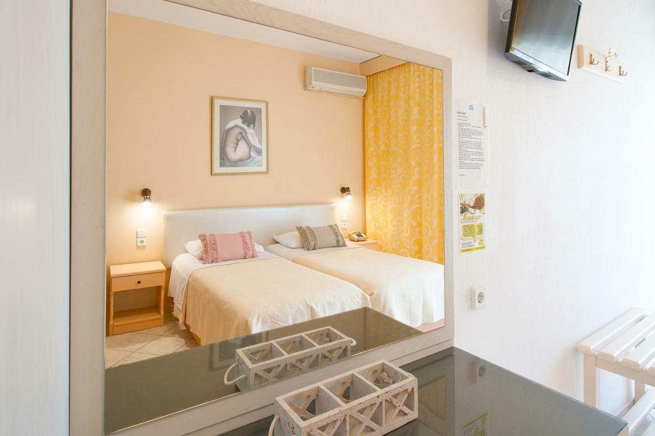 Hotel Rea Megali Ammos  Esterno foto