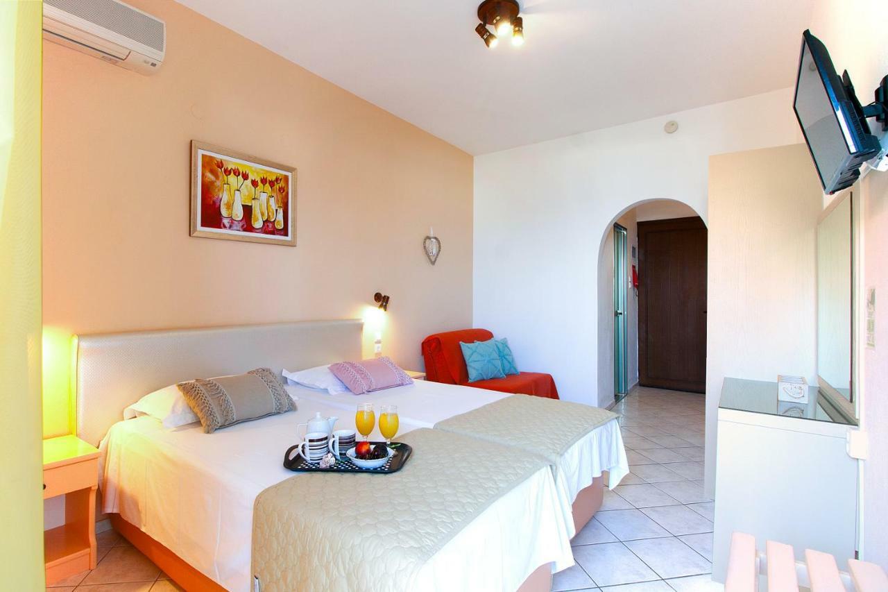 Hotel Rea Megali Ammos  Esterno foto